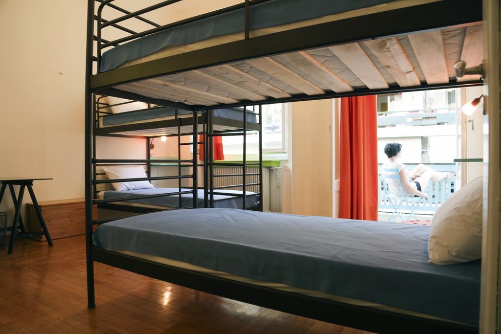 Chameleon Youth Hostel Athens Exterior photo
