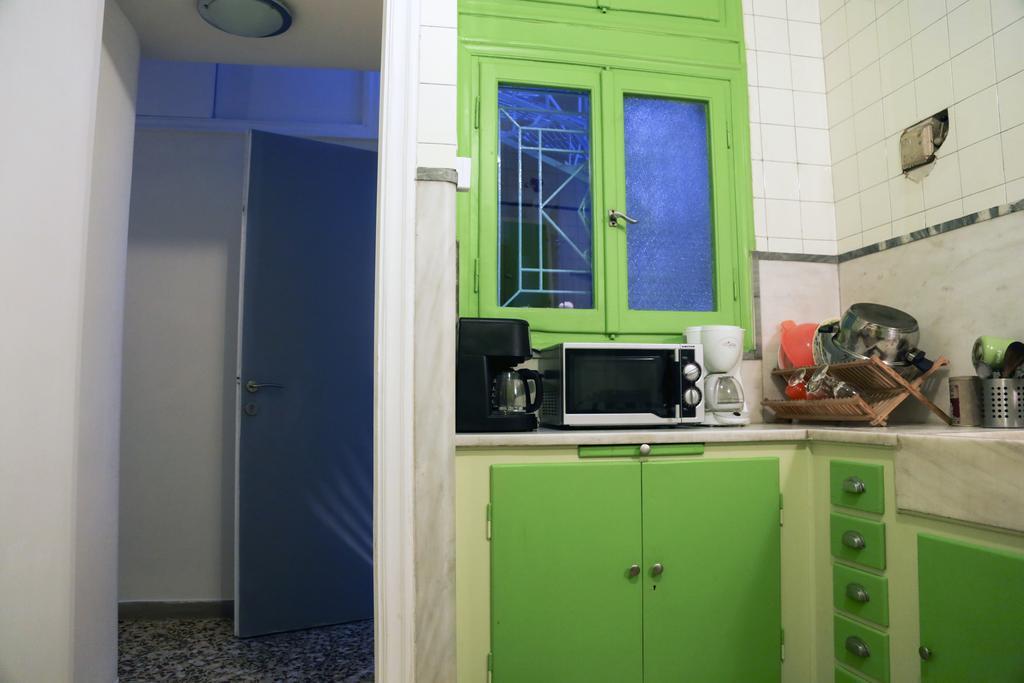 Chameleon Youth Hostel Athens Exterior photo